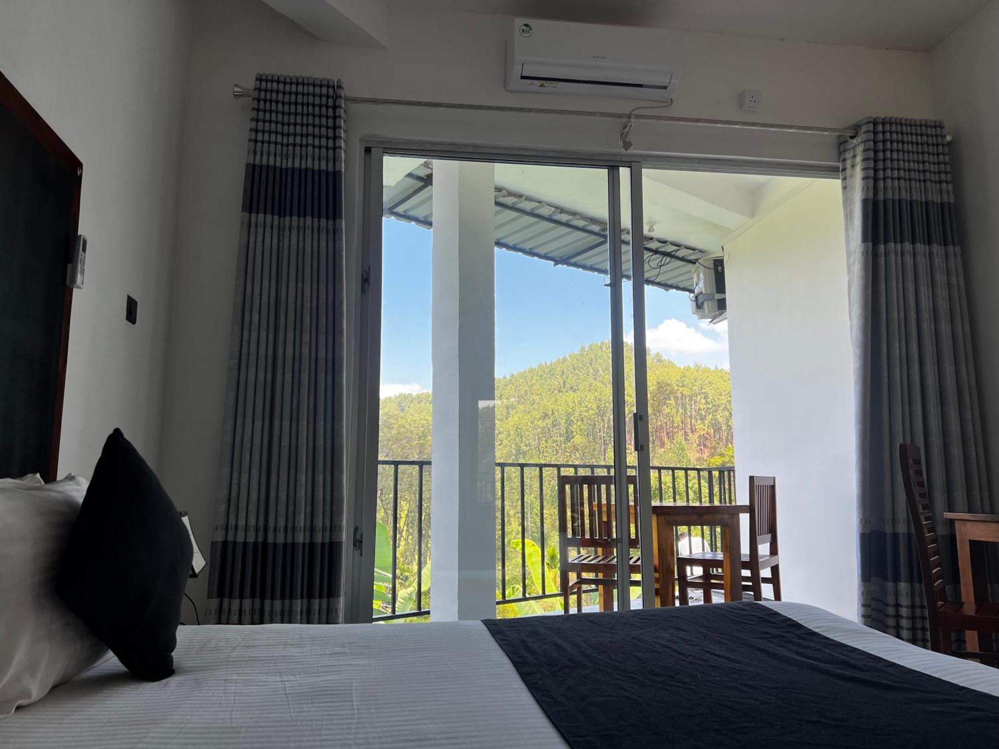 Ella Silloam Villa Exterior photo