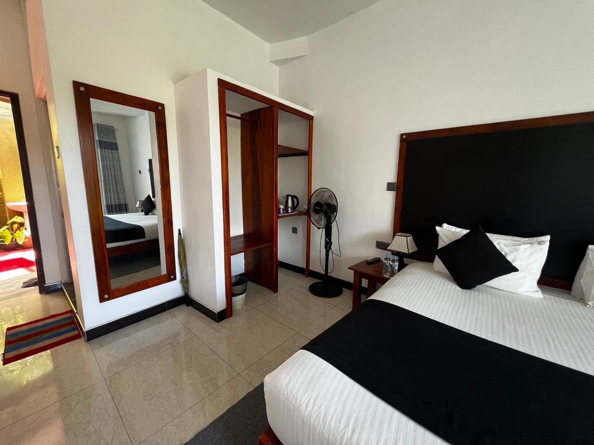Ella Silloam Villa Exterior photo